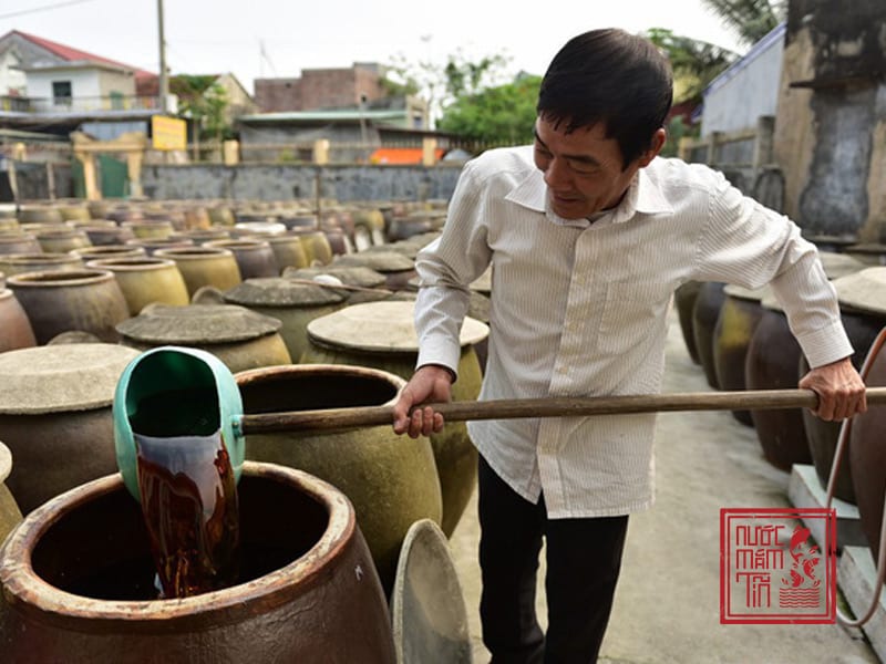 bat mi cac lam nuoc mam ca com truyen thong tai nha 7